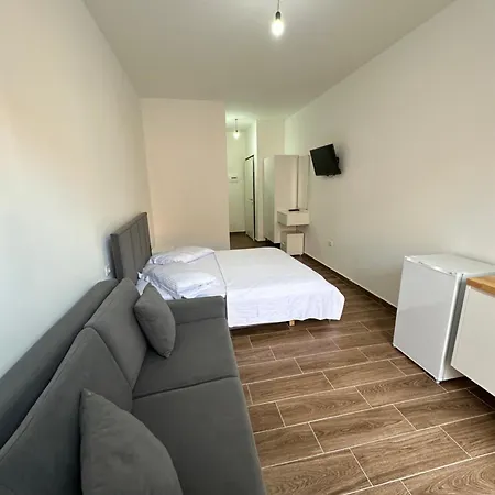 Apartament Ndeti *